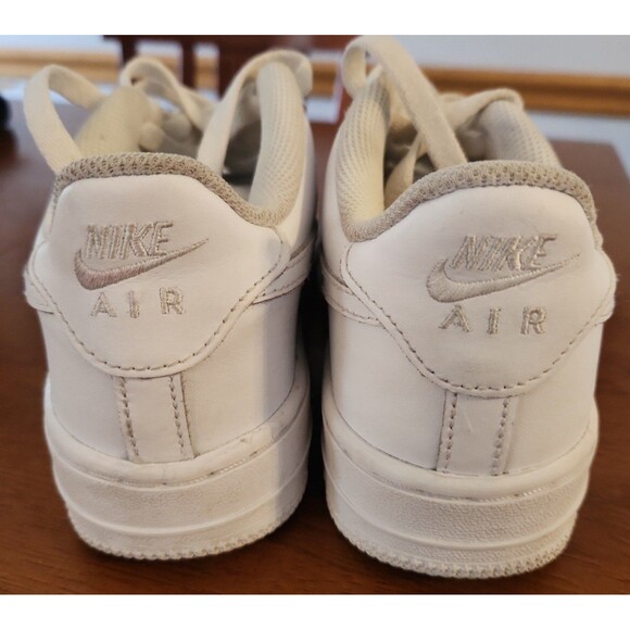 Nike Air Force 1 LE Big Kids' Shoes size 5Y - Picture 2 of 7